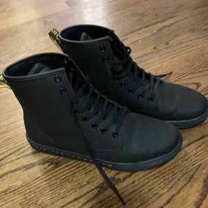 Never been worn Doc Martin Sheridan Boots